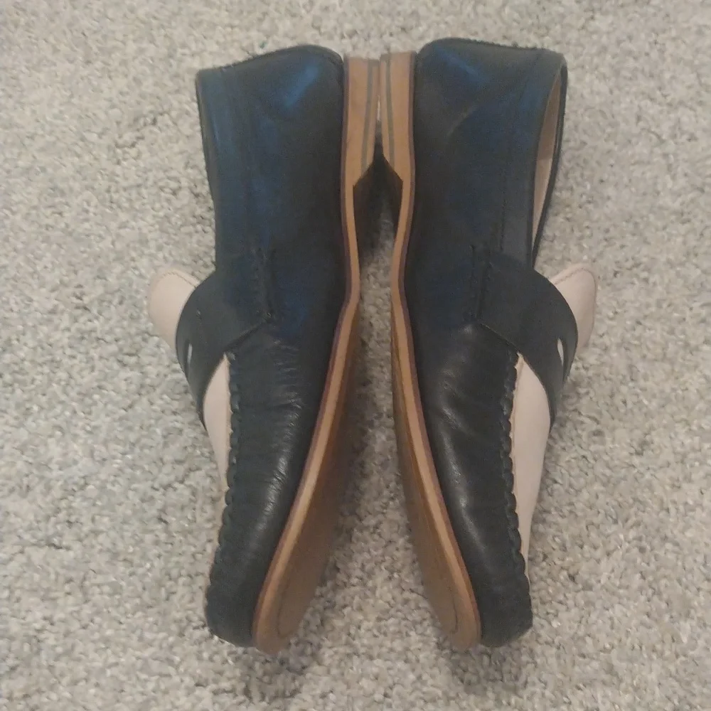 -Cole Hahn black & cream leather penny loafers